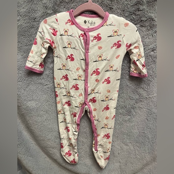 Kyte BABY Park Print Snap Footie with Mittens - Picture 1 of 4